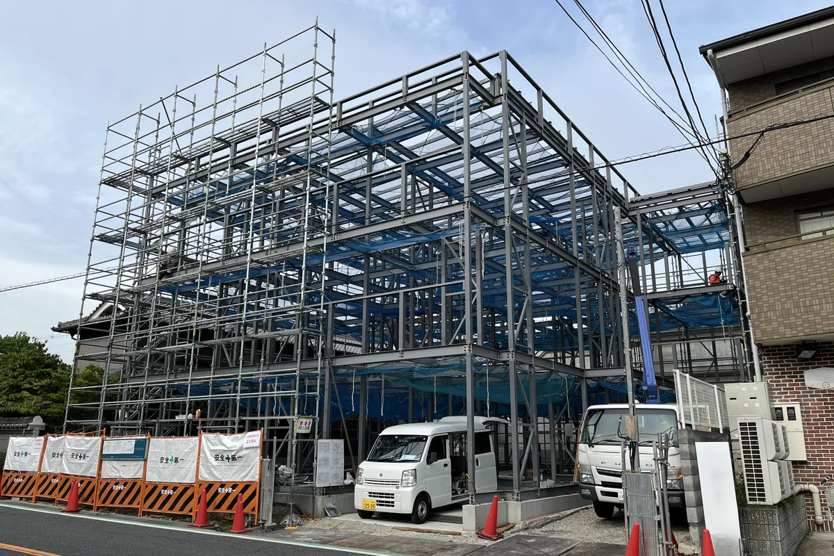 施工現場の外観風景
